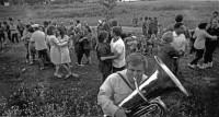 17. Танцы за околицей. Разъезд Бижеляк Челяб. обл., 1972 г.
